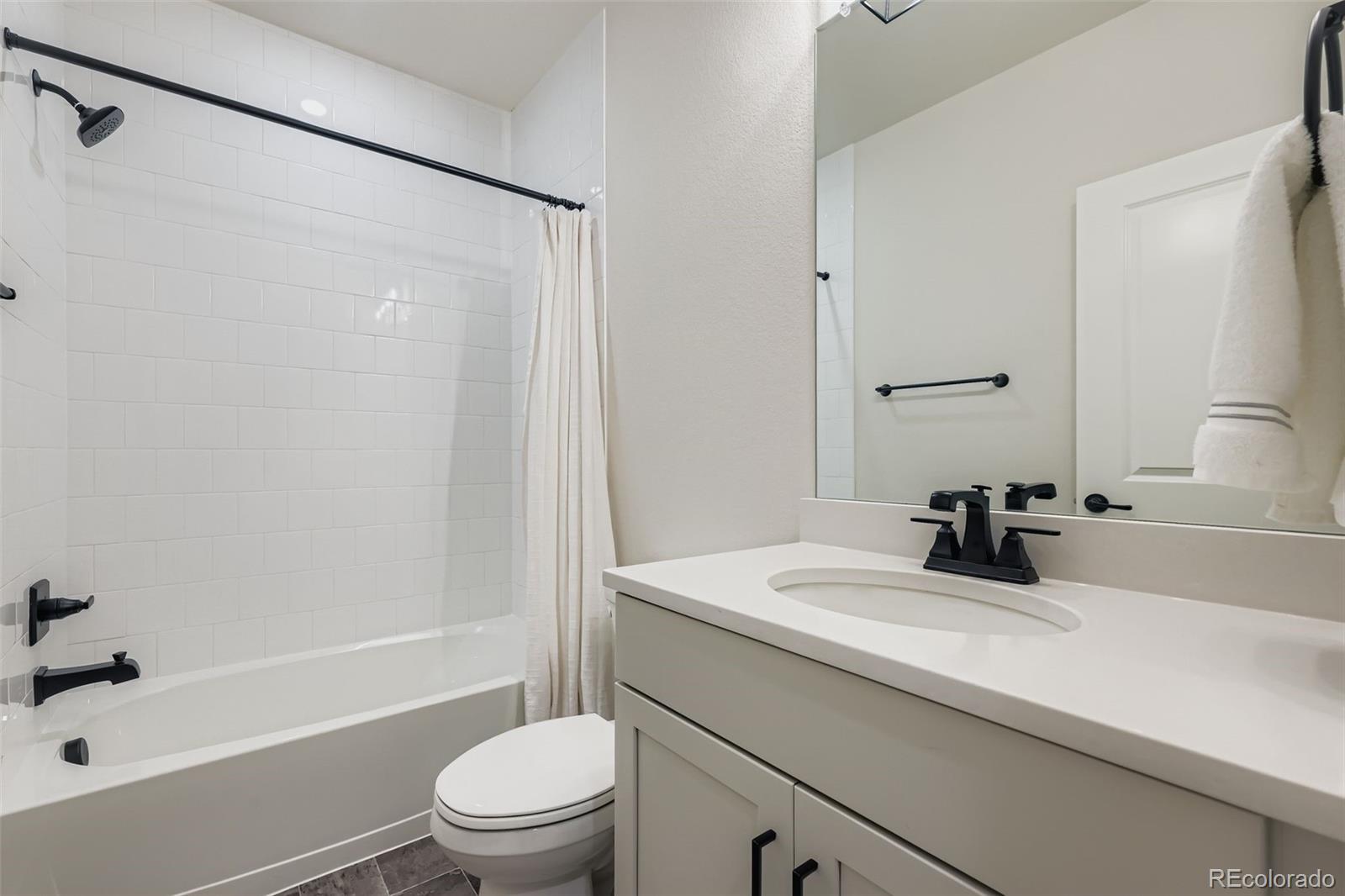 3391 N Haleyville Court