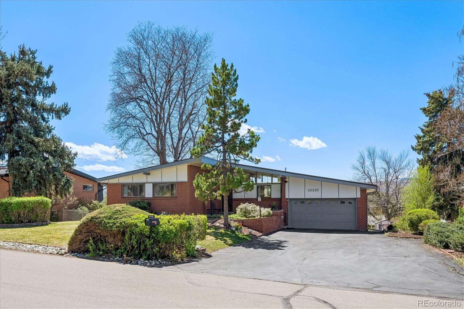 10310 W 18th Place