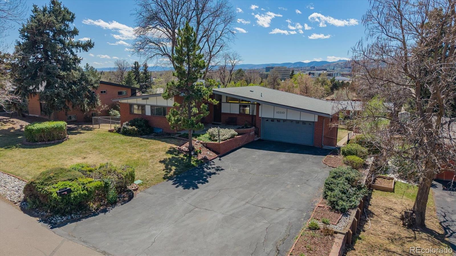10310 W 18th Place