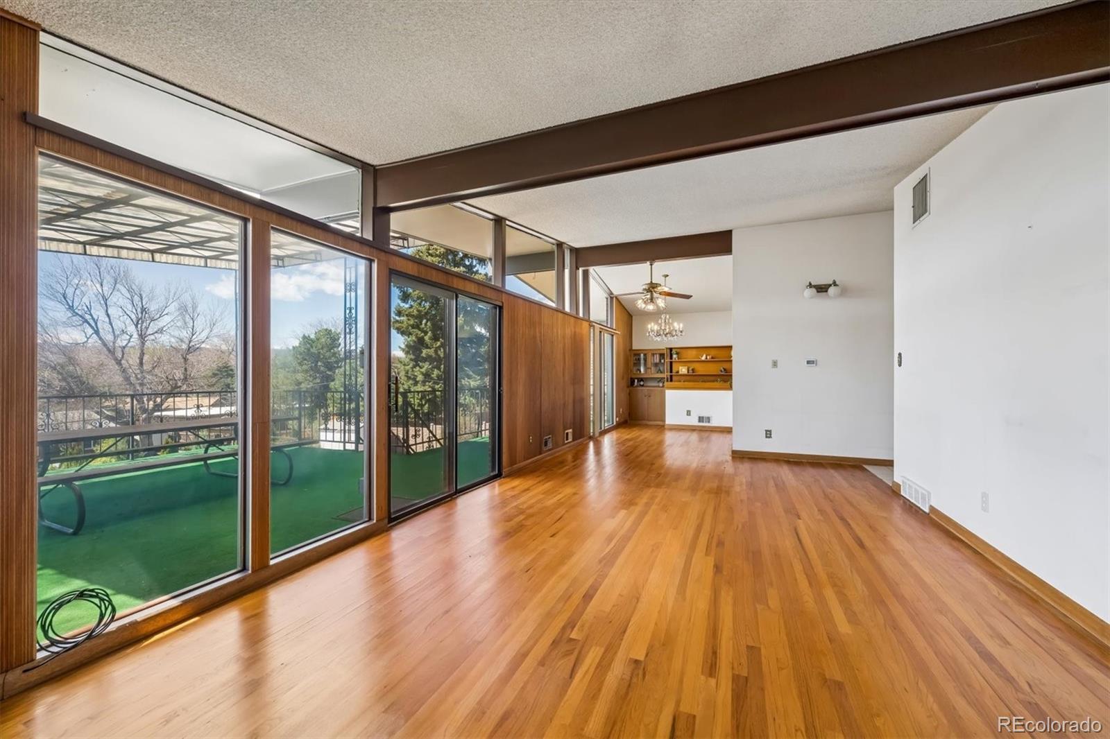 10310 W 18th Place