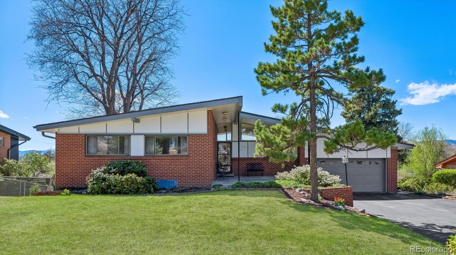 10310 W 18th Place