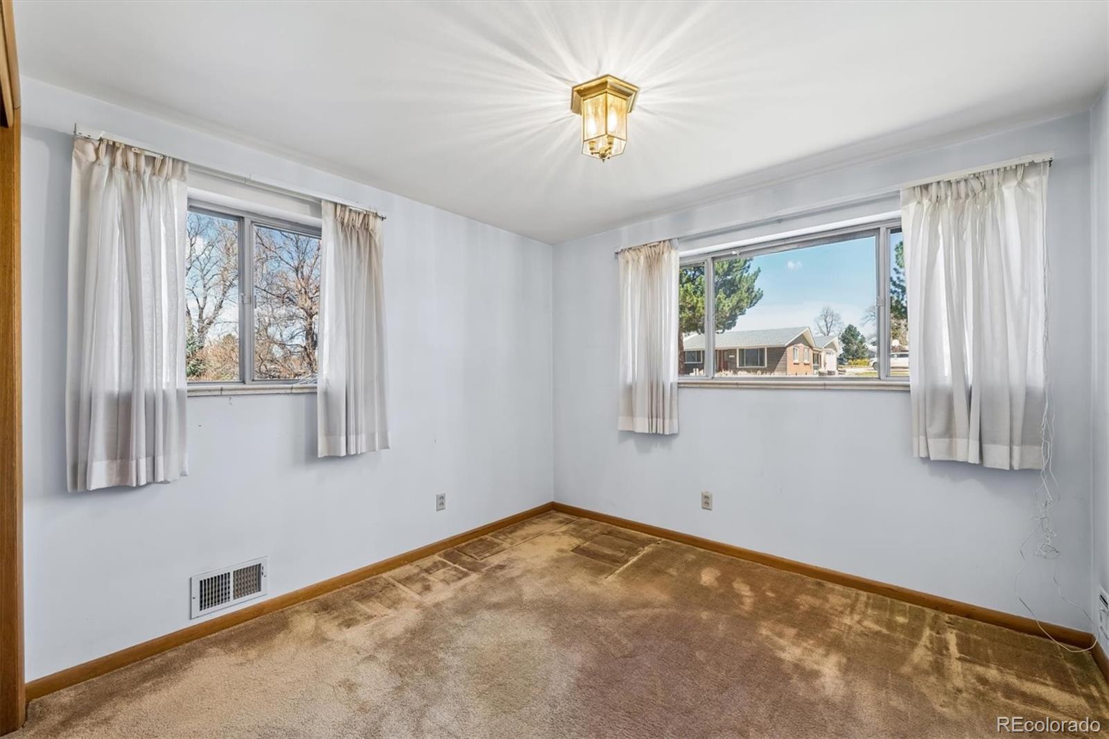 10310 W 18th Place