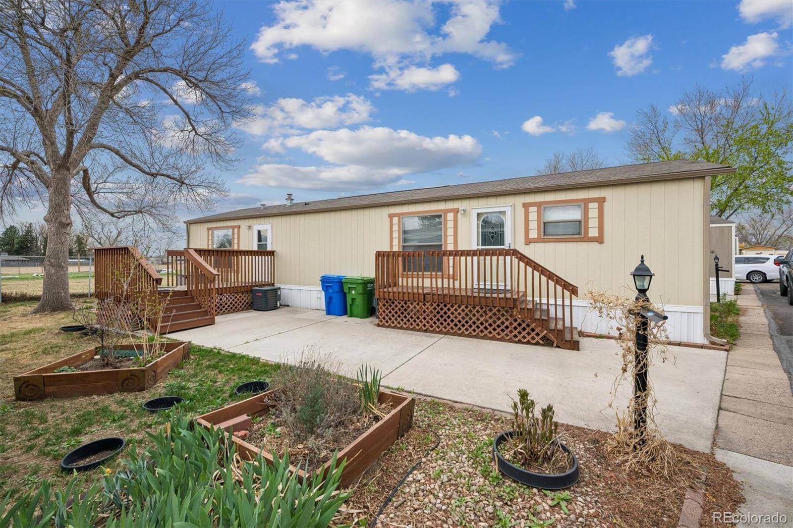 1601 N College Avenue