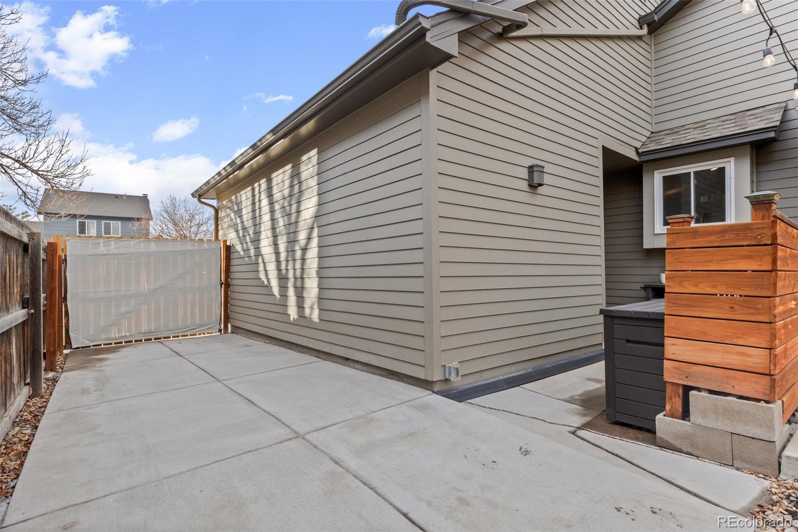 5410 S Vivian Street