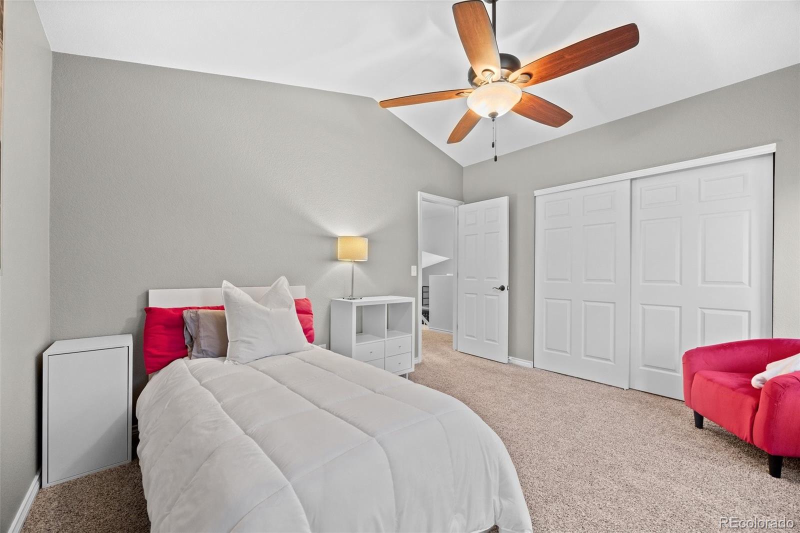 5410 S Vivian Street