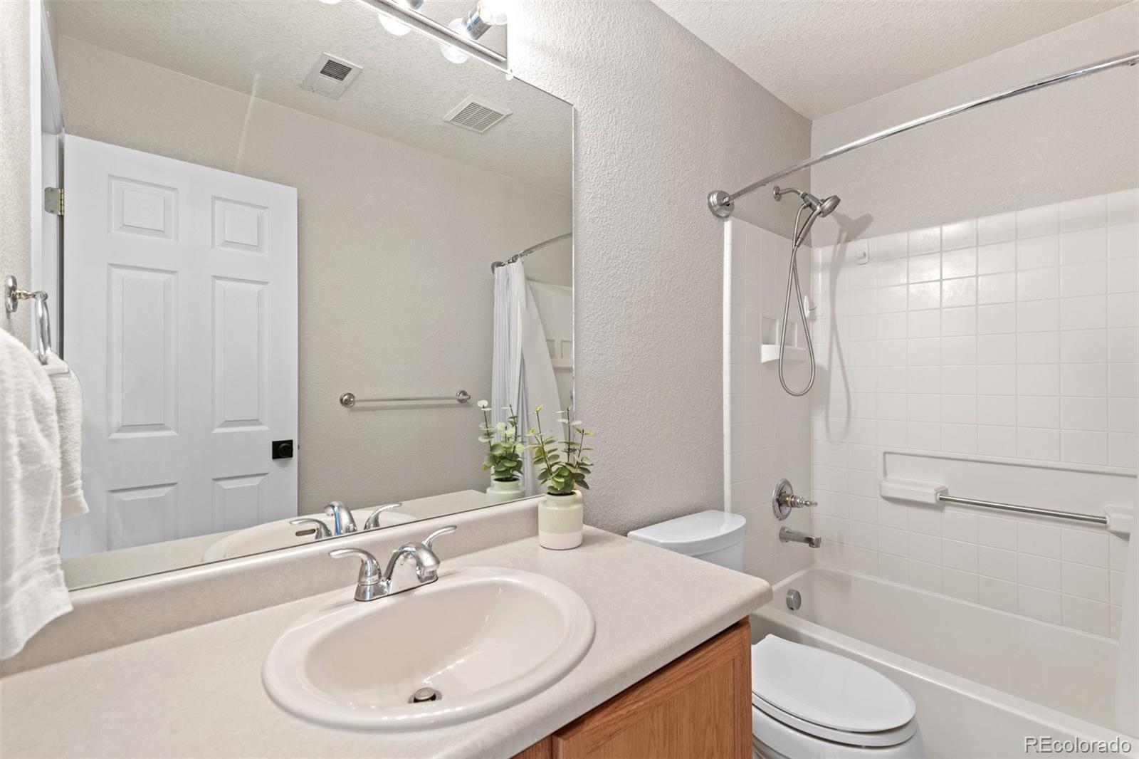 14992 E 117th Avenue