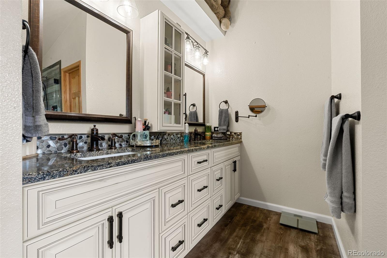 6291 Snowberry Avenue