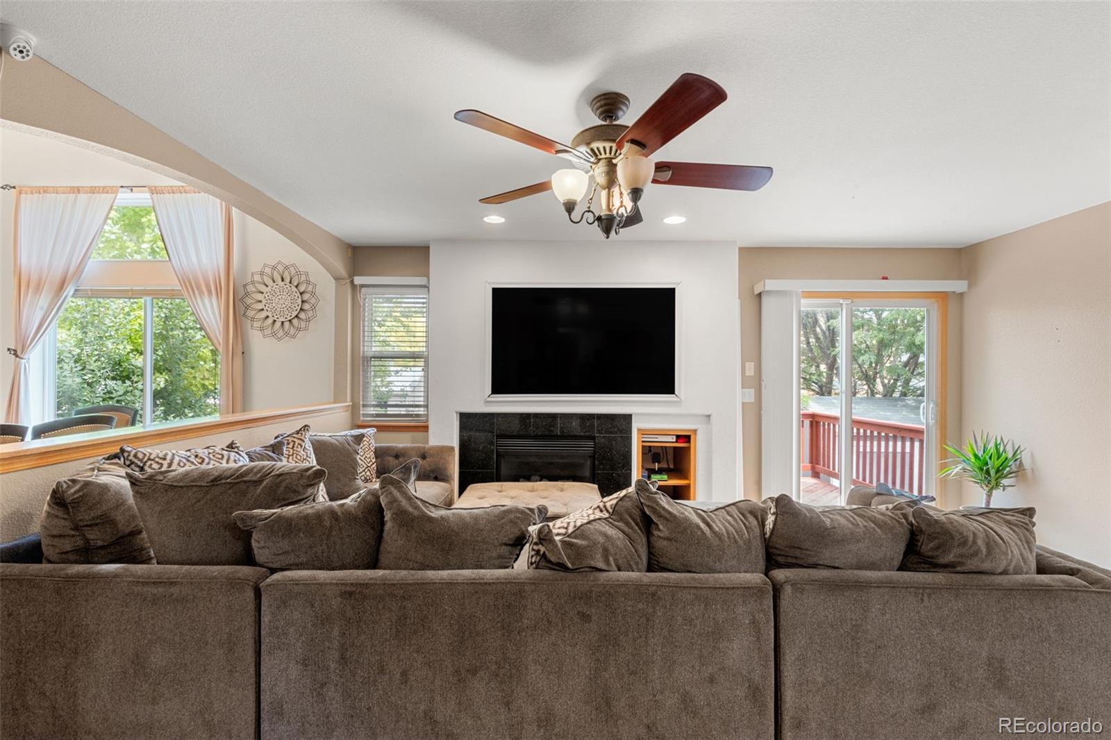 6291 Snowberry Avenue