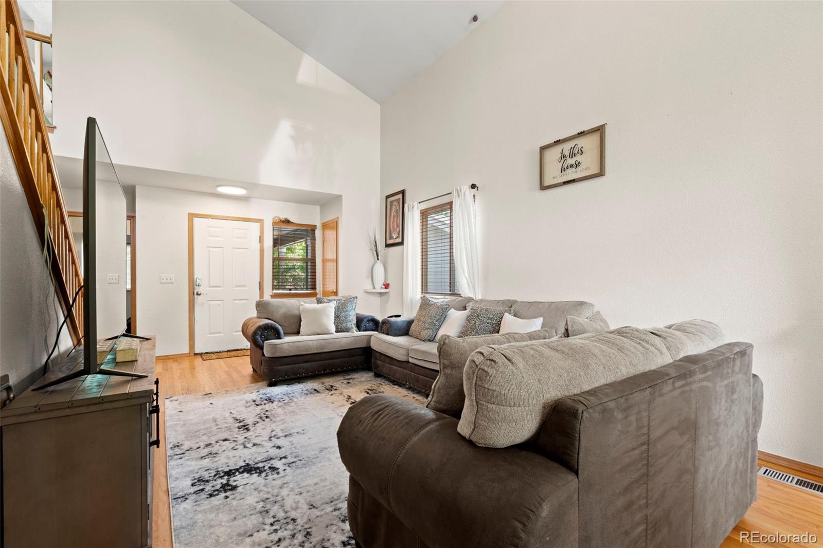 6291 Snowberry Avenue