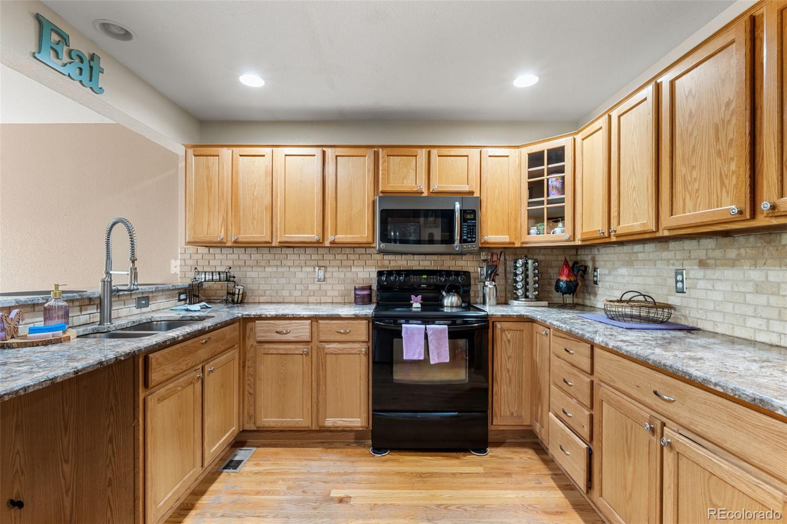 6291 Snowberry Avenue