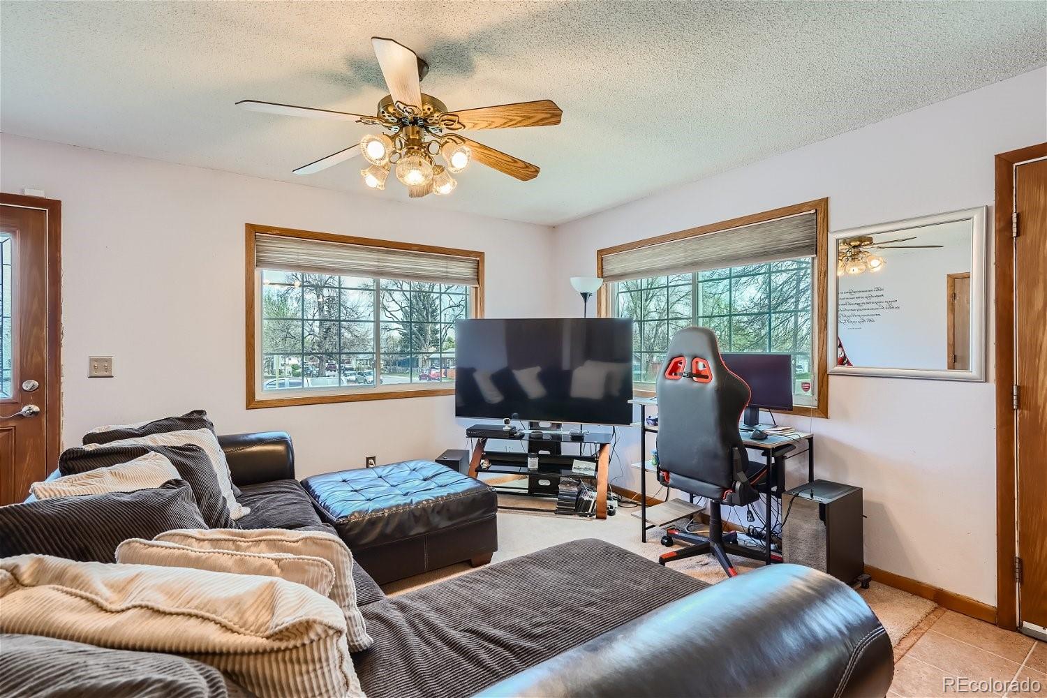 5 S Lowell Boulevard