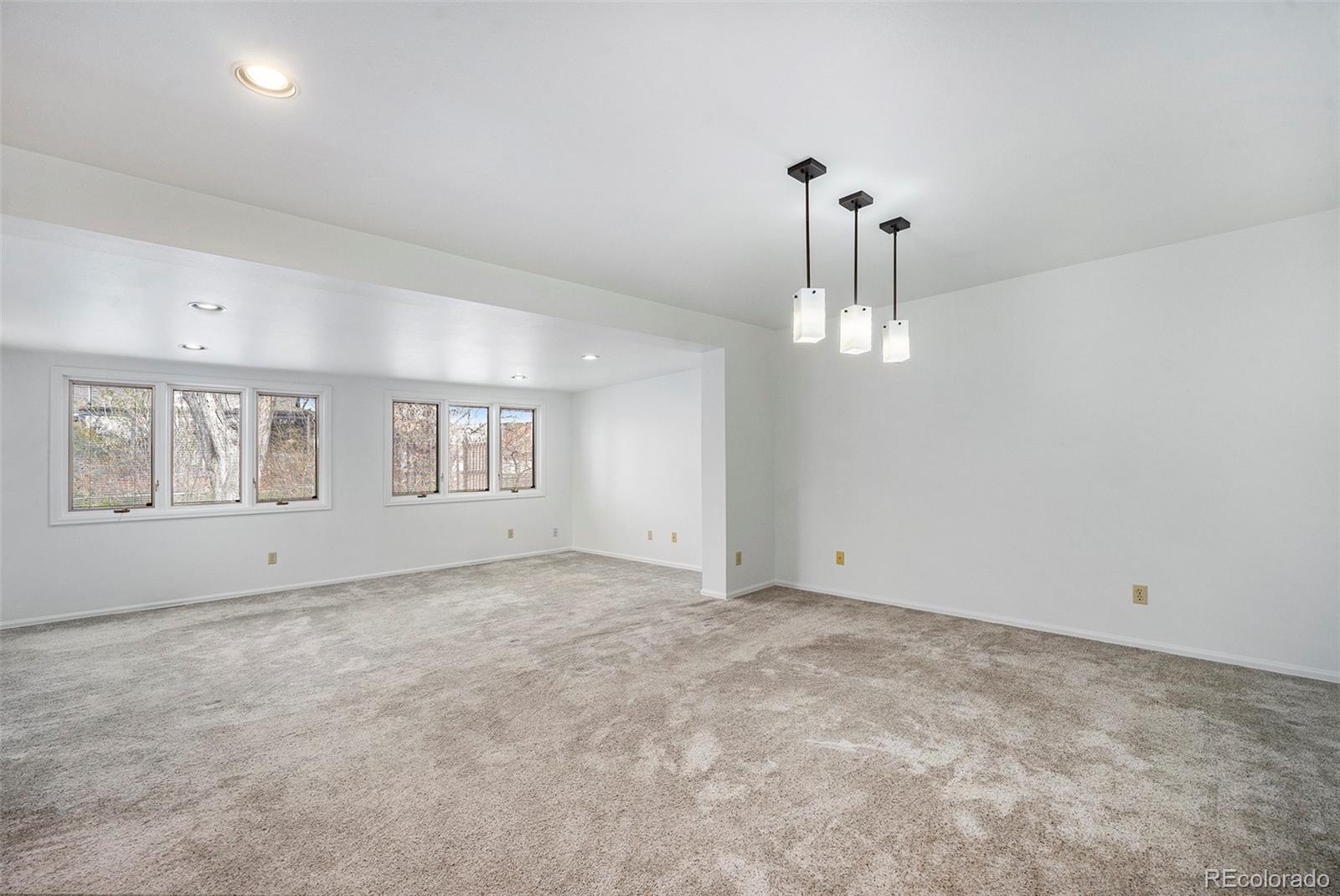 1781 S Valentine Way