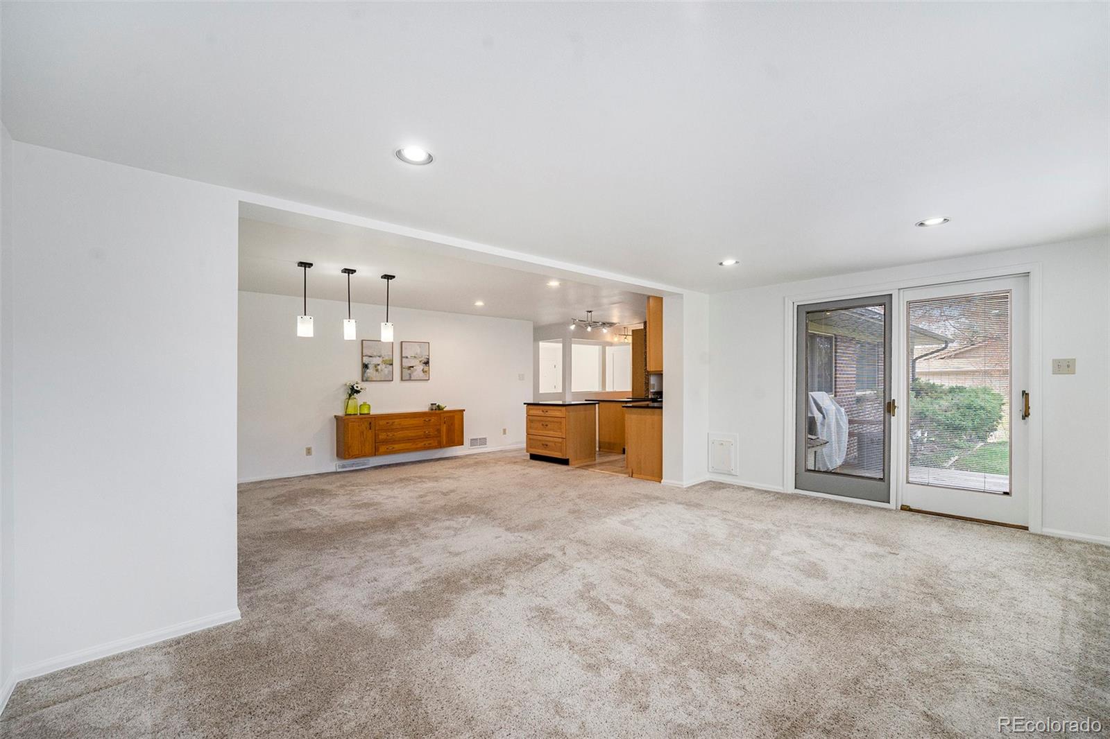 1781 S Valentine Way