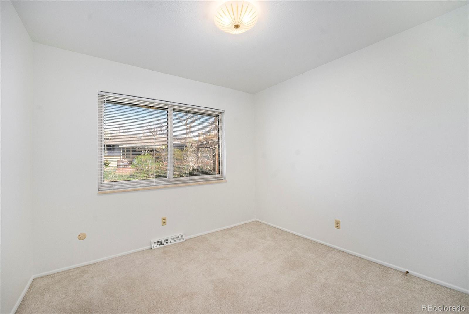 1781 S Valentine Way