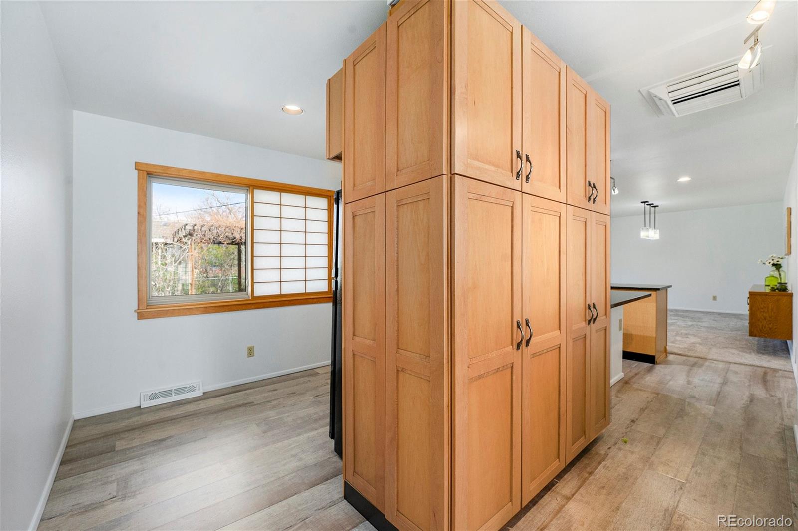 1781 S Valentine Way