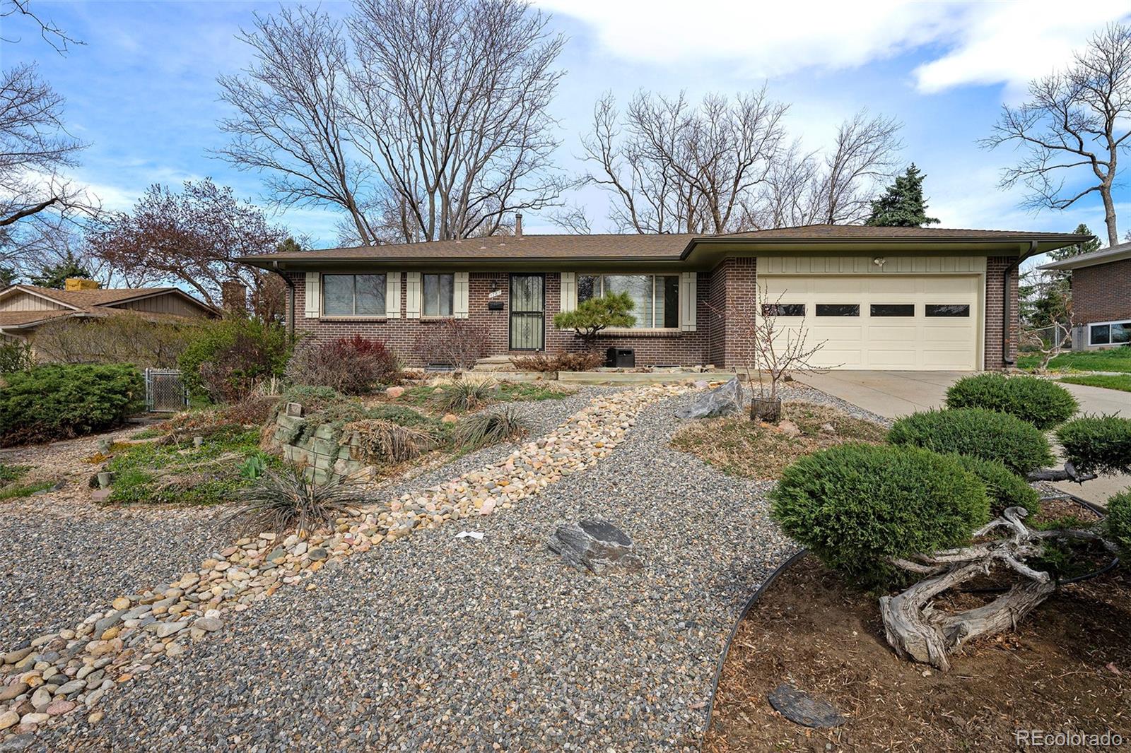 1781 S Valentine Way