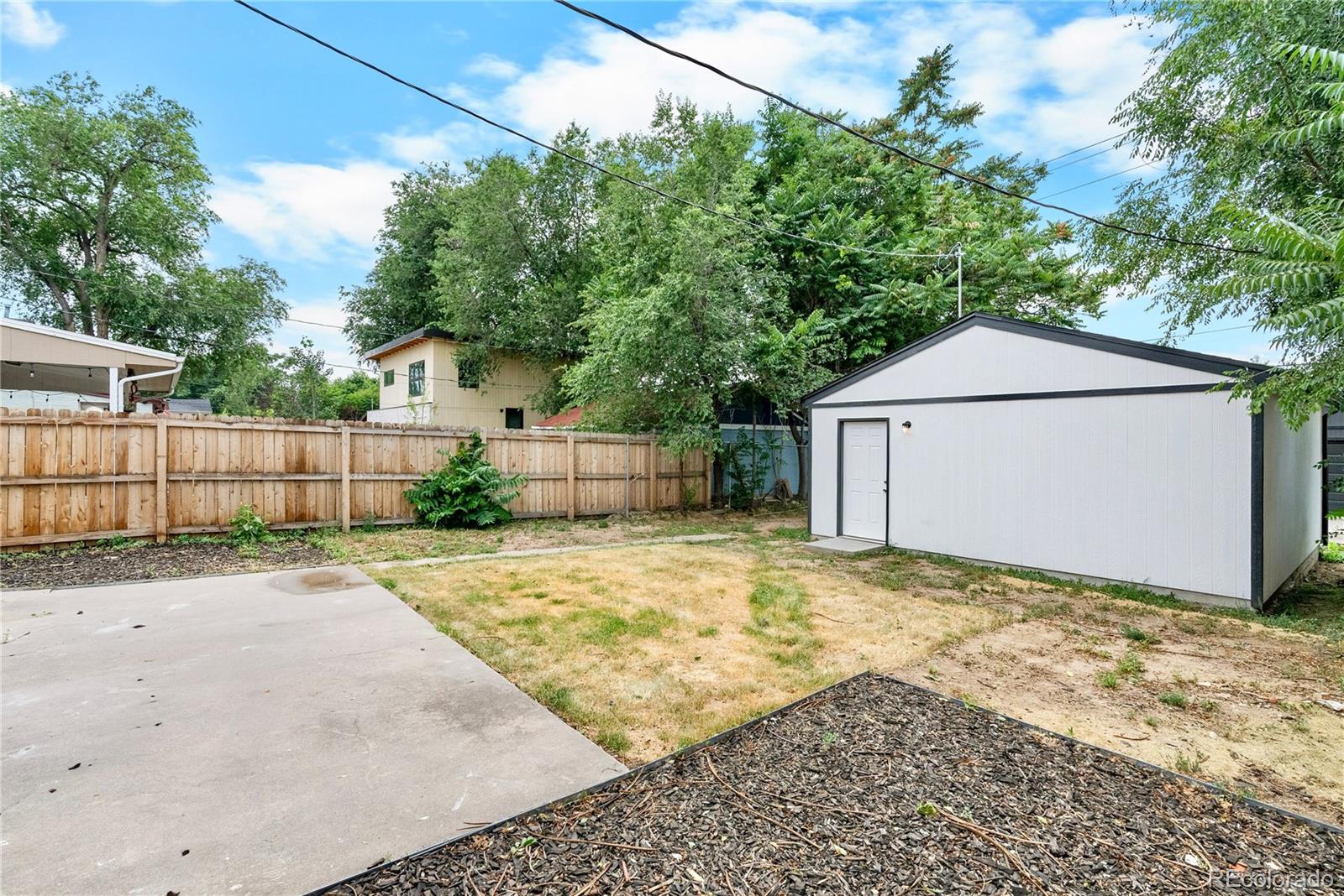 3135 N Columbine Street