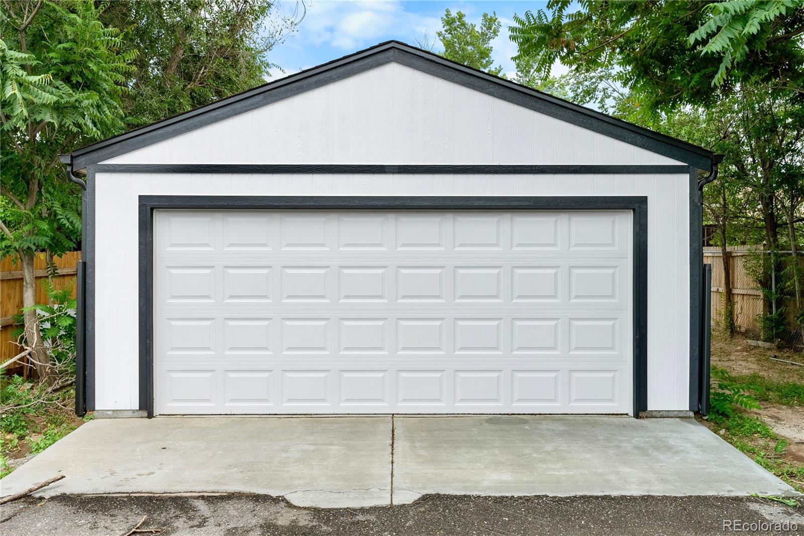 3135 N Columbine Street