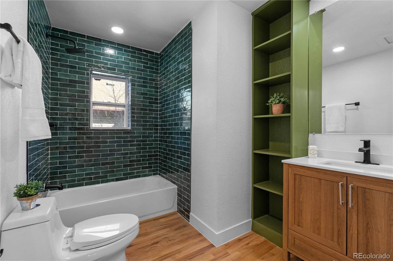 3135 N Columbine Street