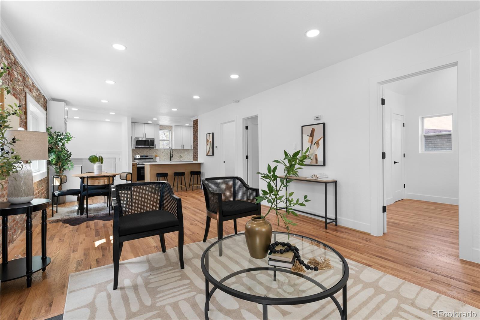 3135 N Columbine Street