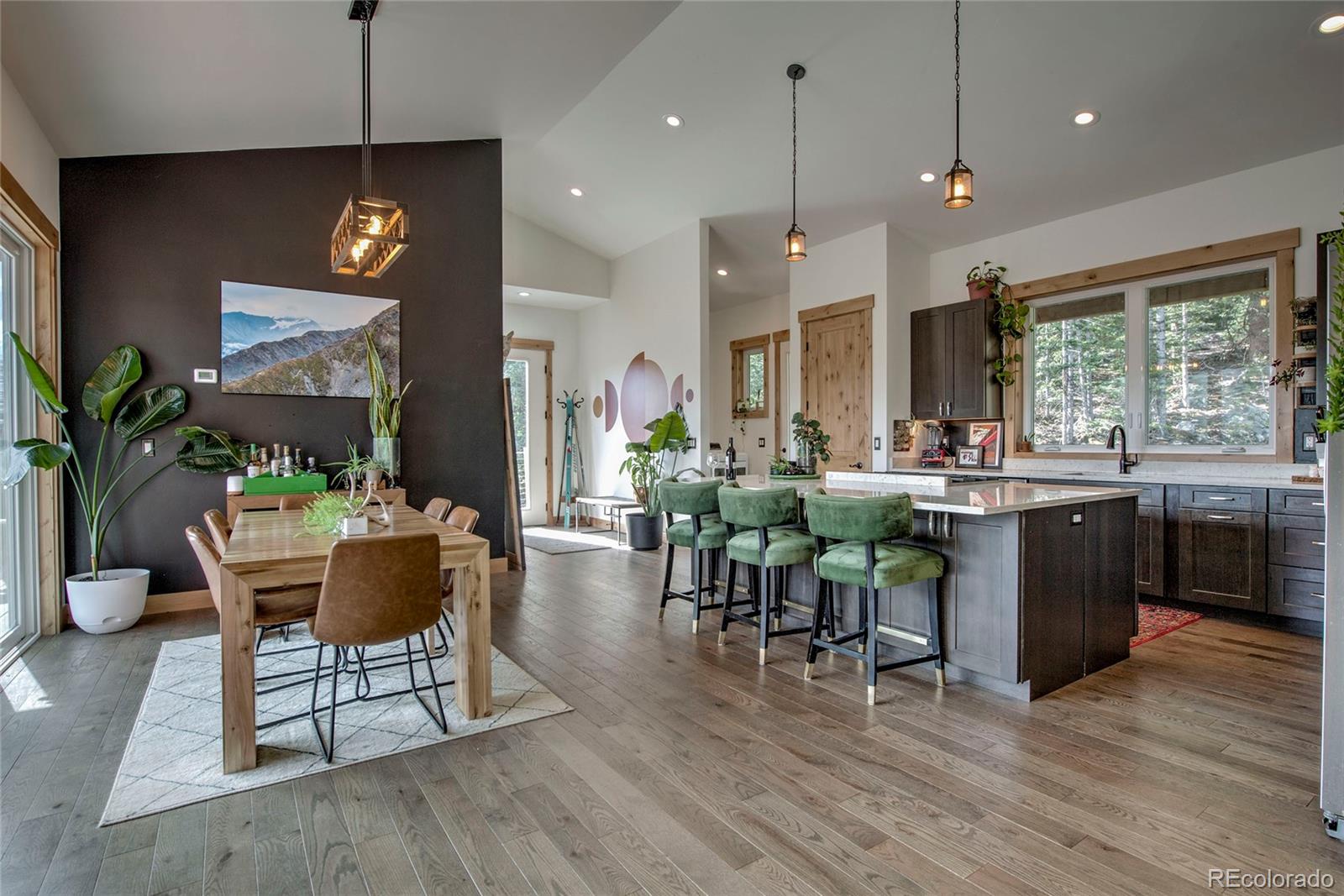 2701 Quartzville Road