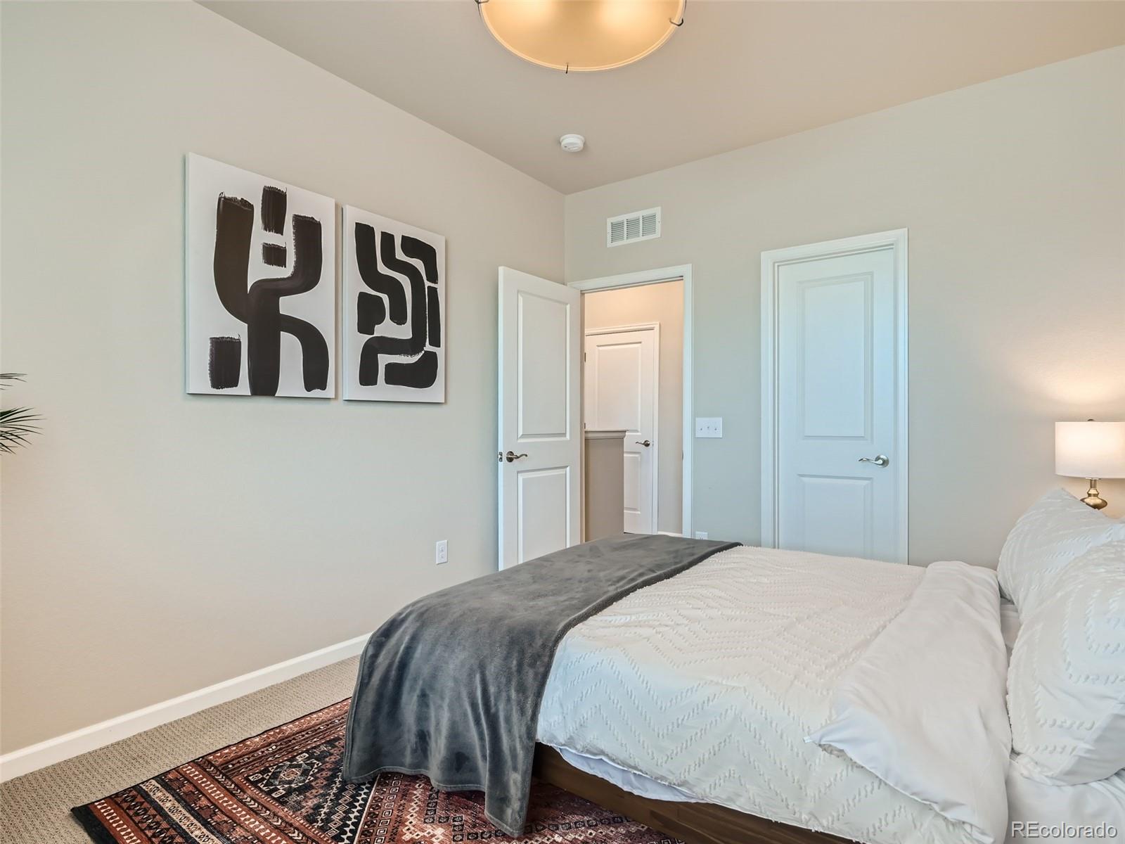 1340 Hoyt Street Unit: 2
