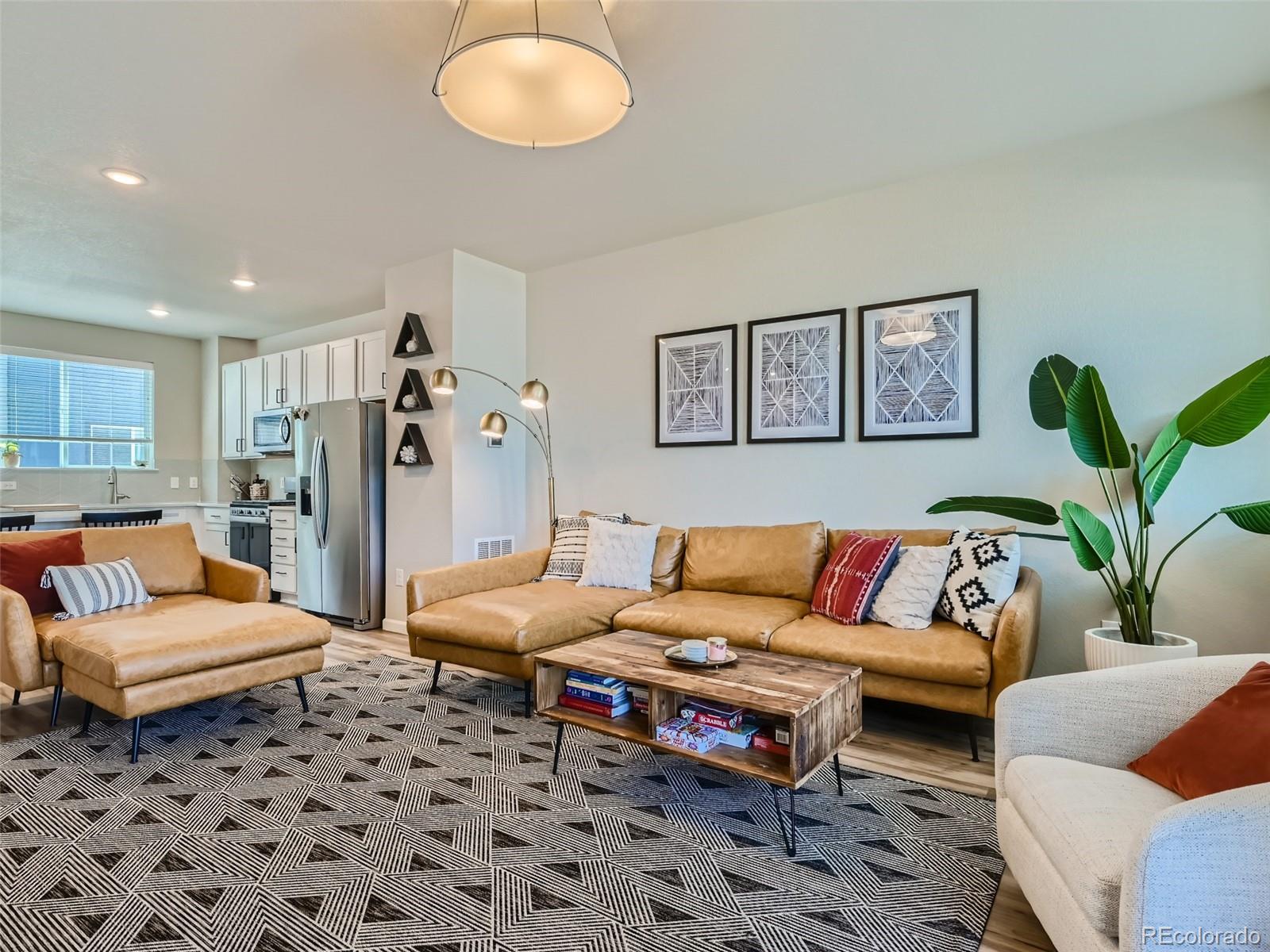 1340 Hoyt Street Unit: 2