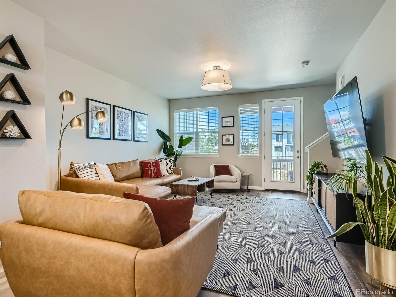 1340 Hoyt Street Unit: 2