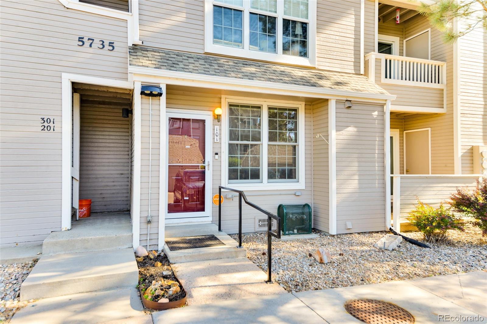 5735 W Atlantic Place Unit: 101