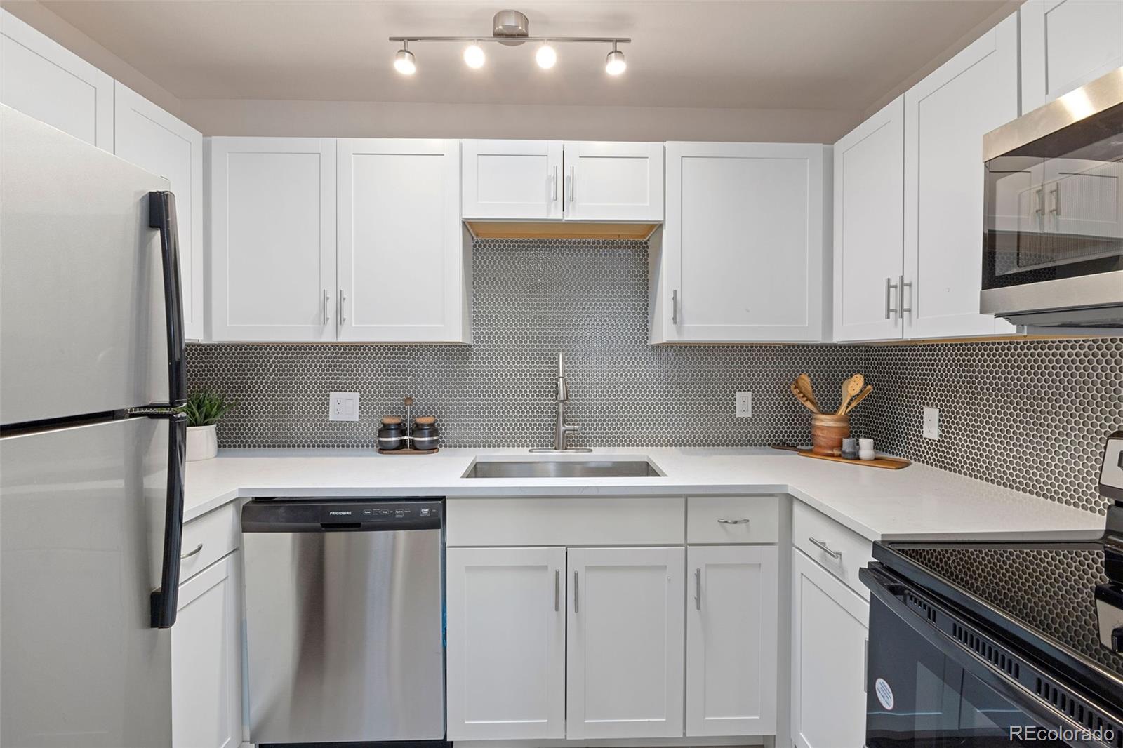 4951 Garrison Street Unit: 206C