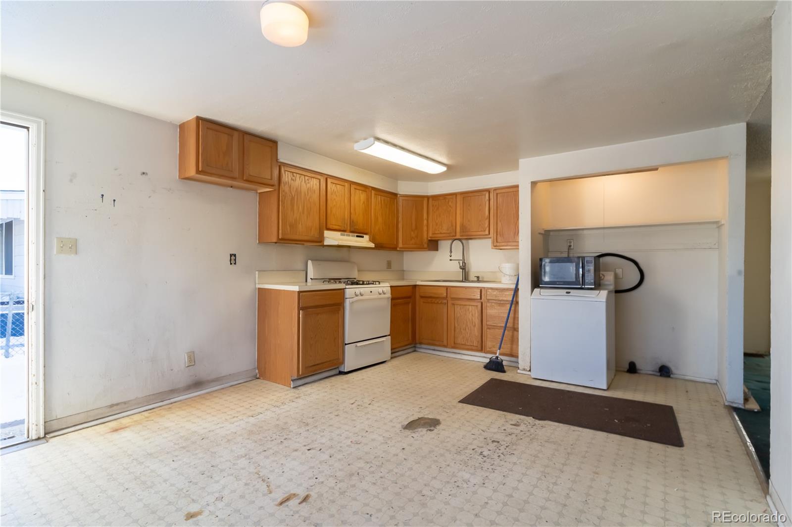 6661 Clermont Street