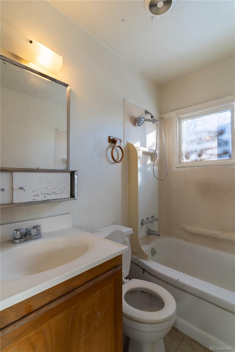 6661 Clermont Street