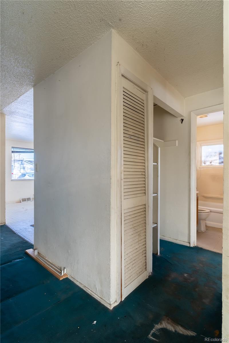 6661 Clermont Street