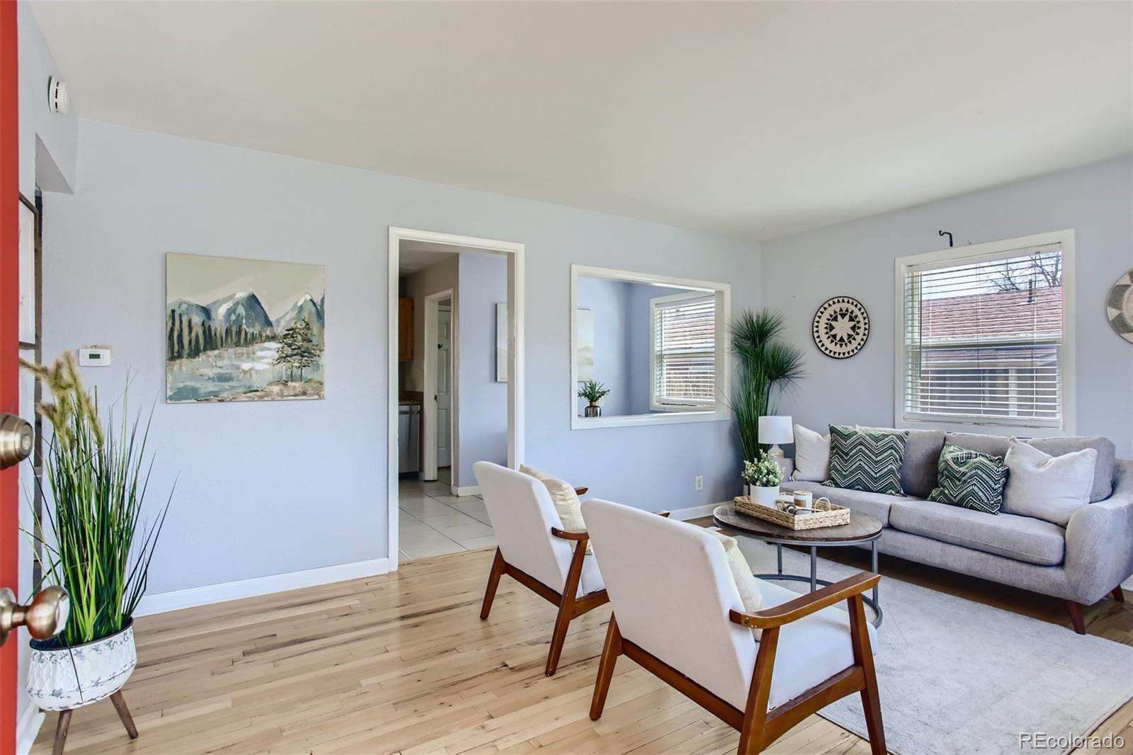 1076 S Raleigh Street