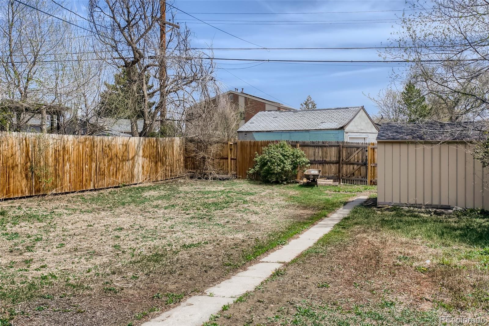 1076 S Raleigh Street