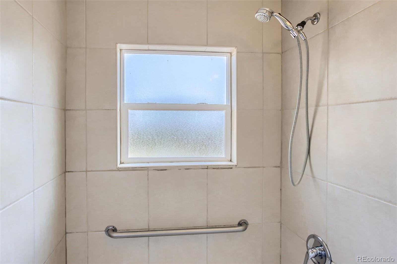 1076 S Raleigh Street