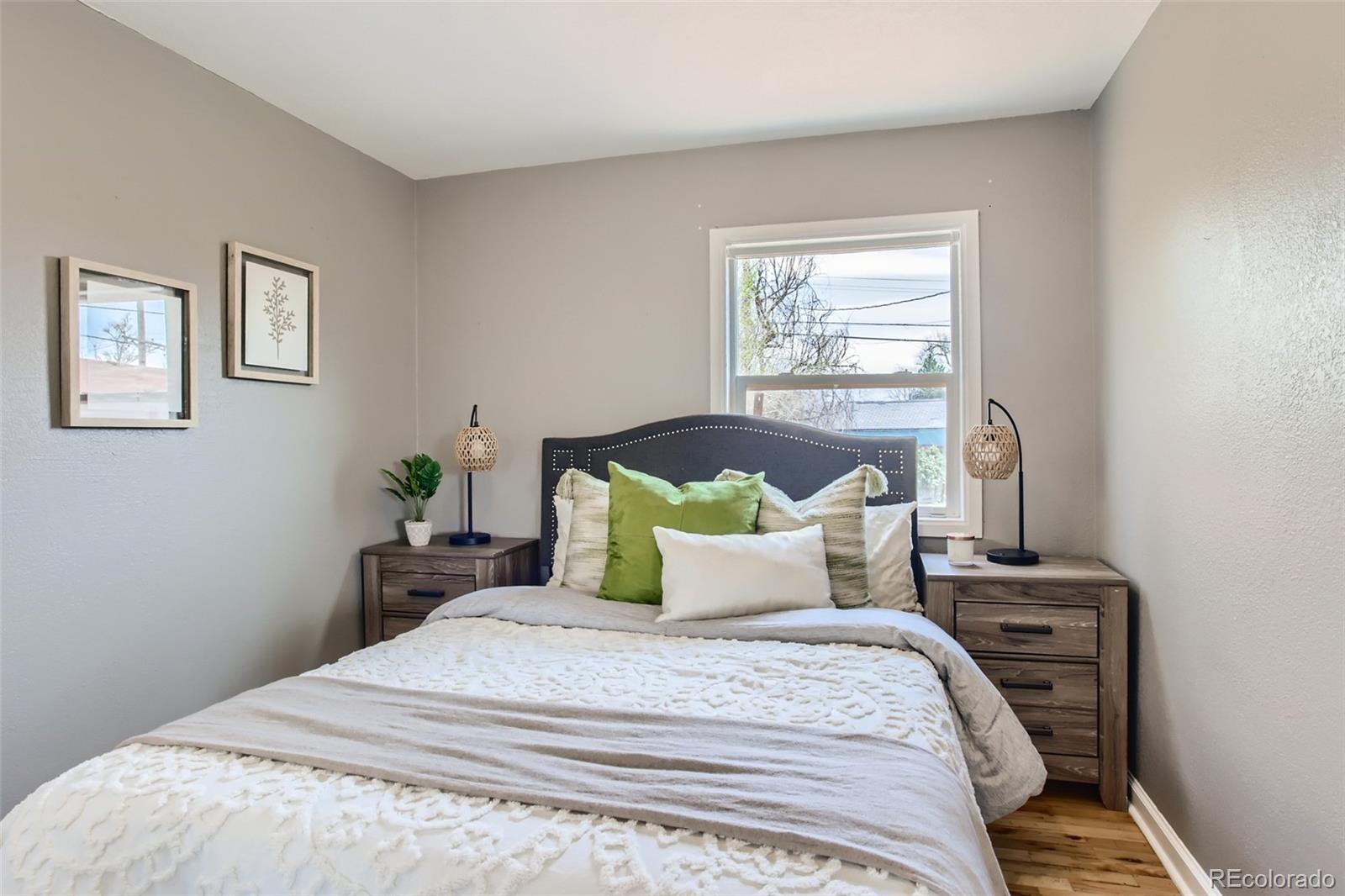 1076 S Raleigh Street