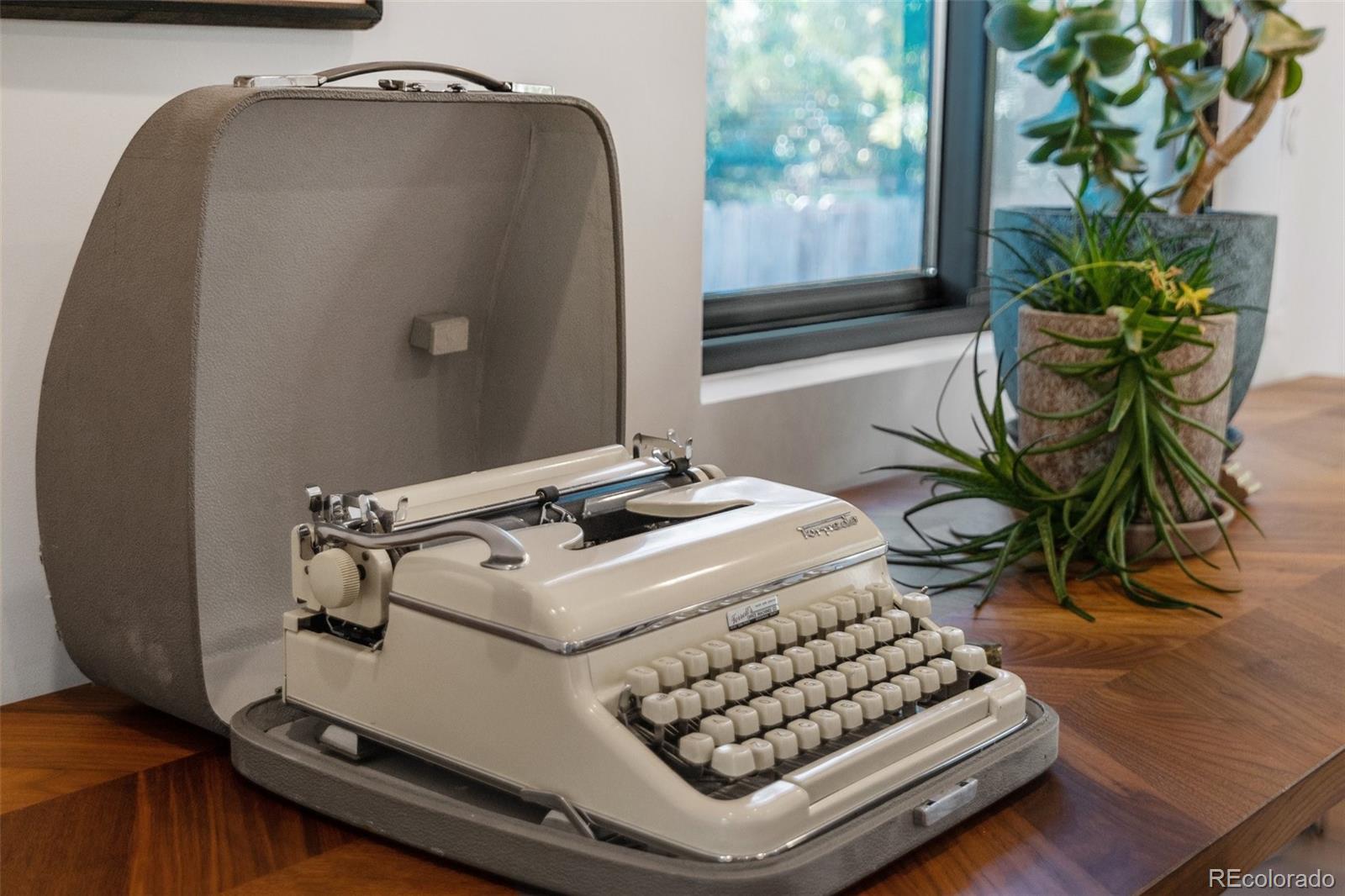 7615 S Datura Circle