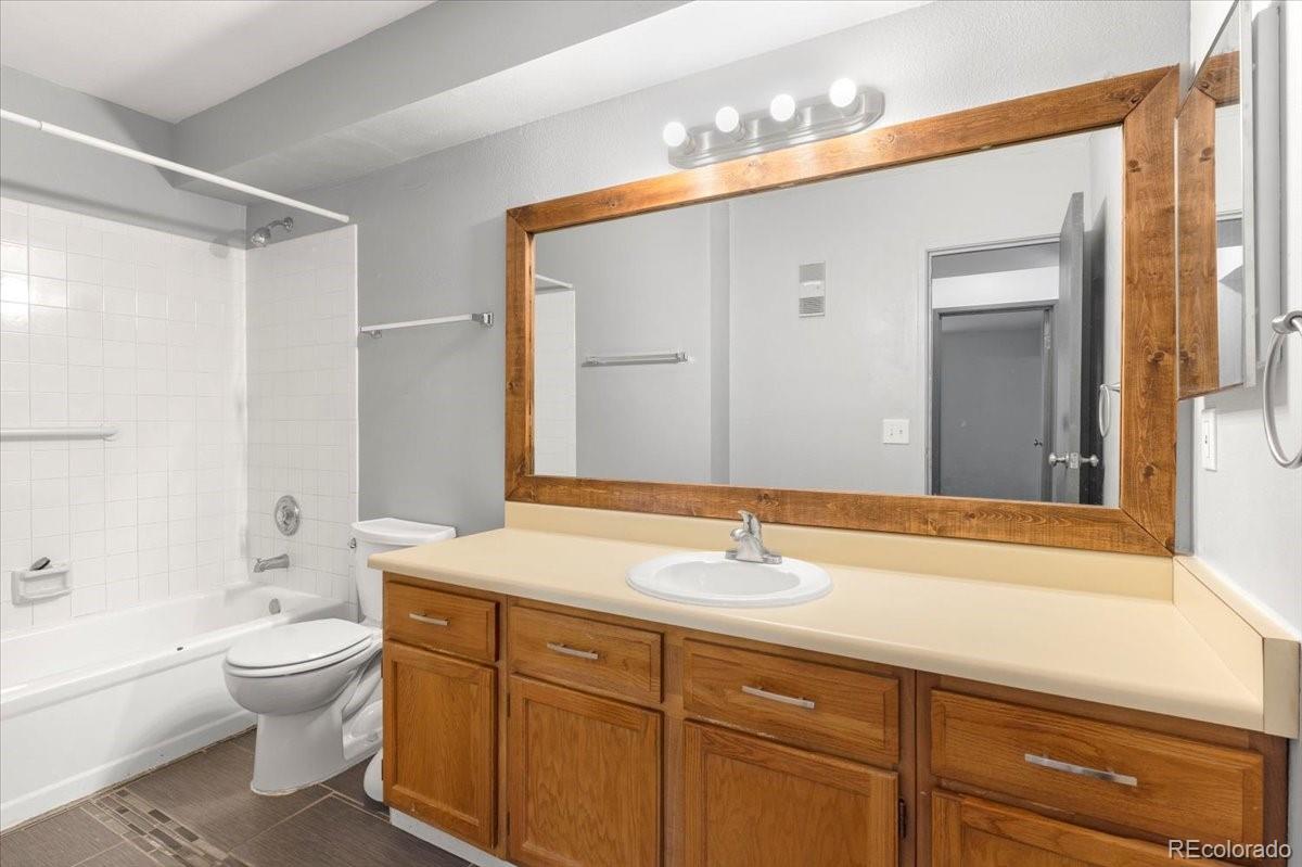 3334 S Ammons Street Unit: 103