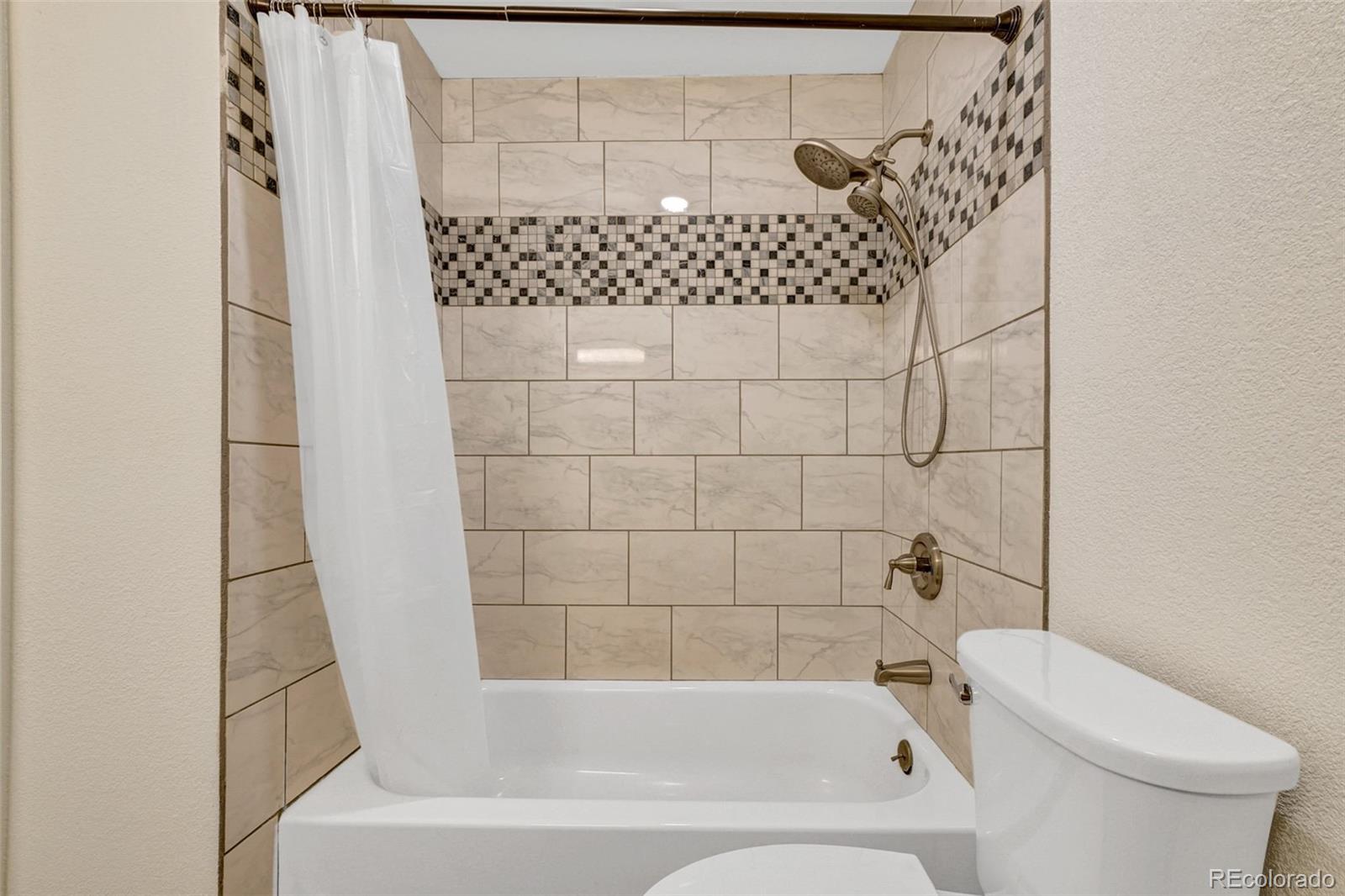 8858 W Glasgow Place