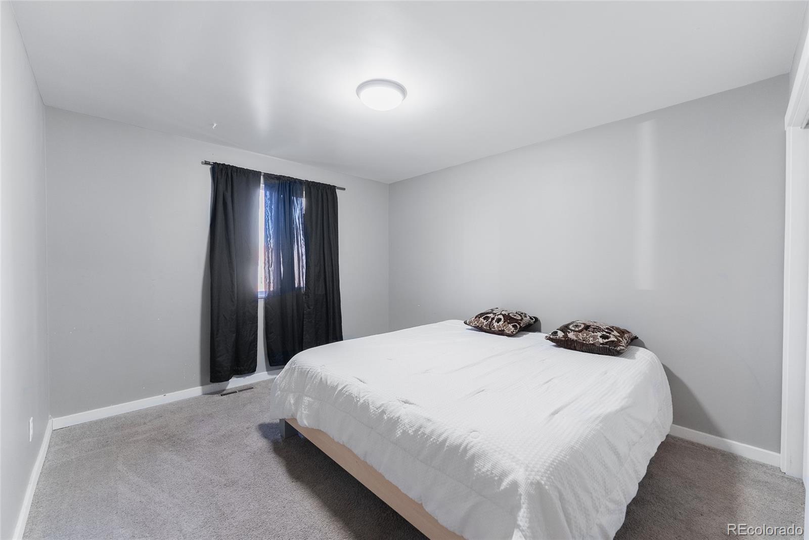 3763 S Quintero Street