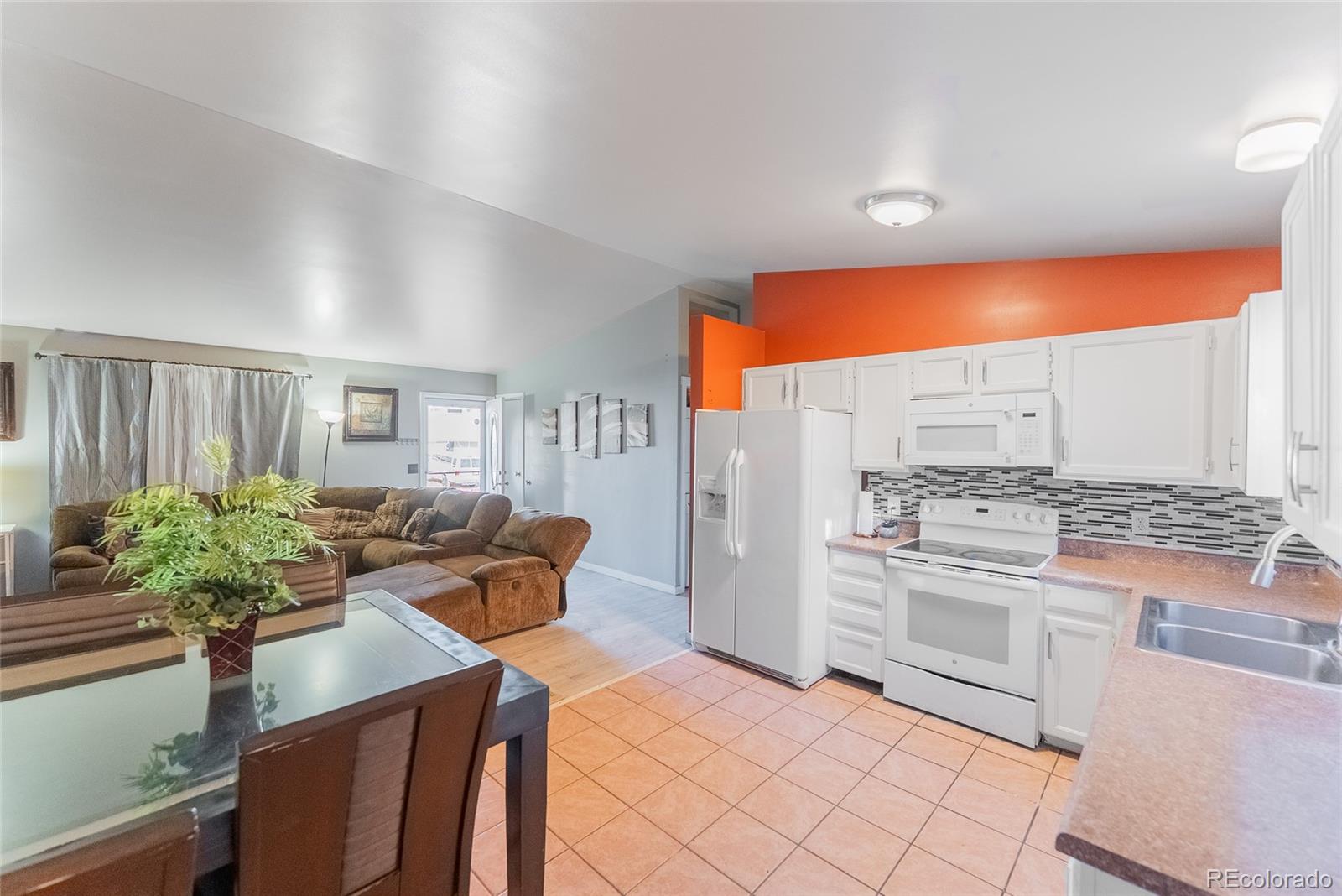 3763 S Quintero Street