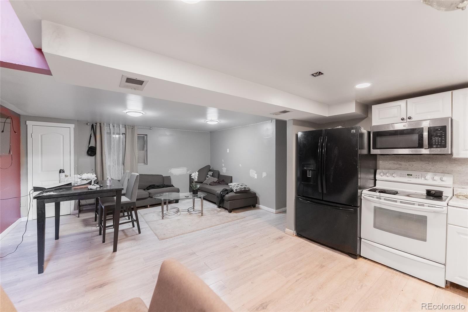 3763 S Quintero Street