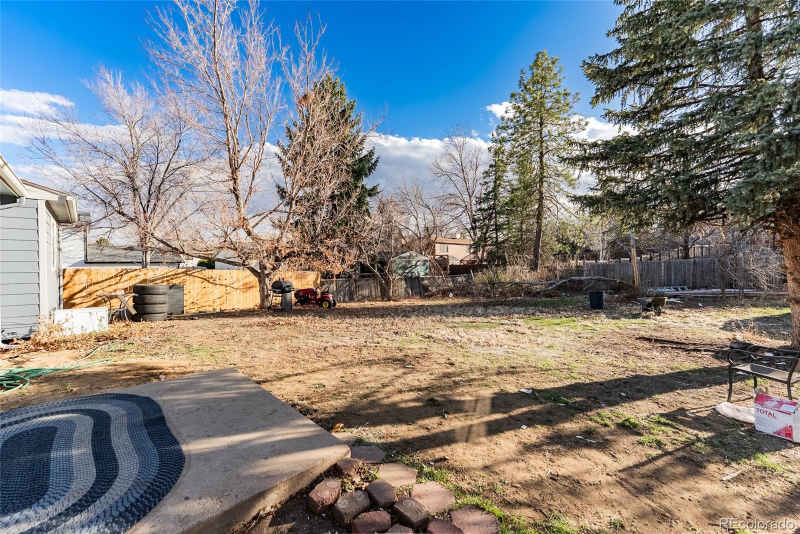 3763 S Quintero Street