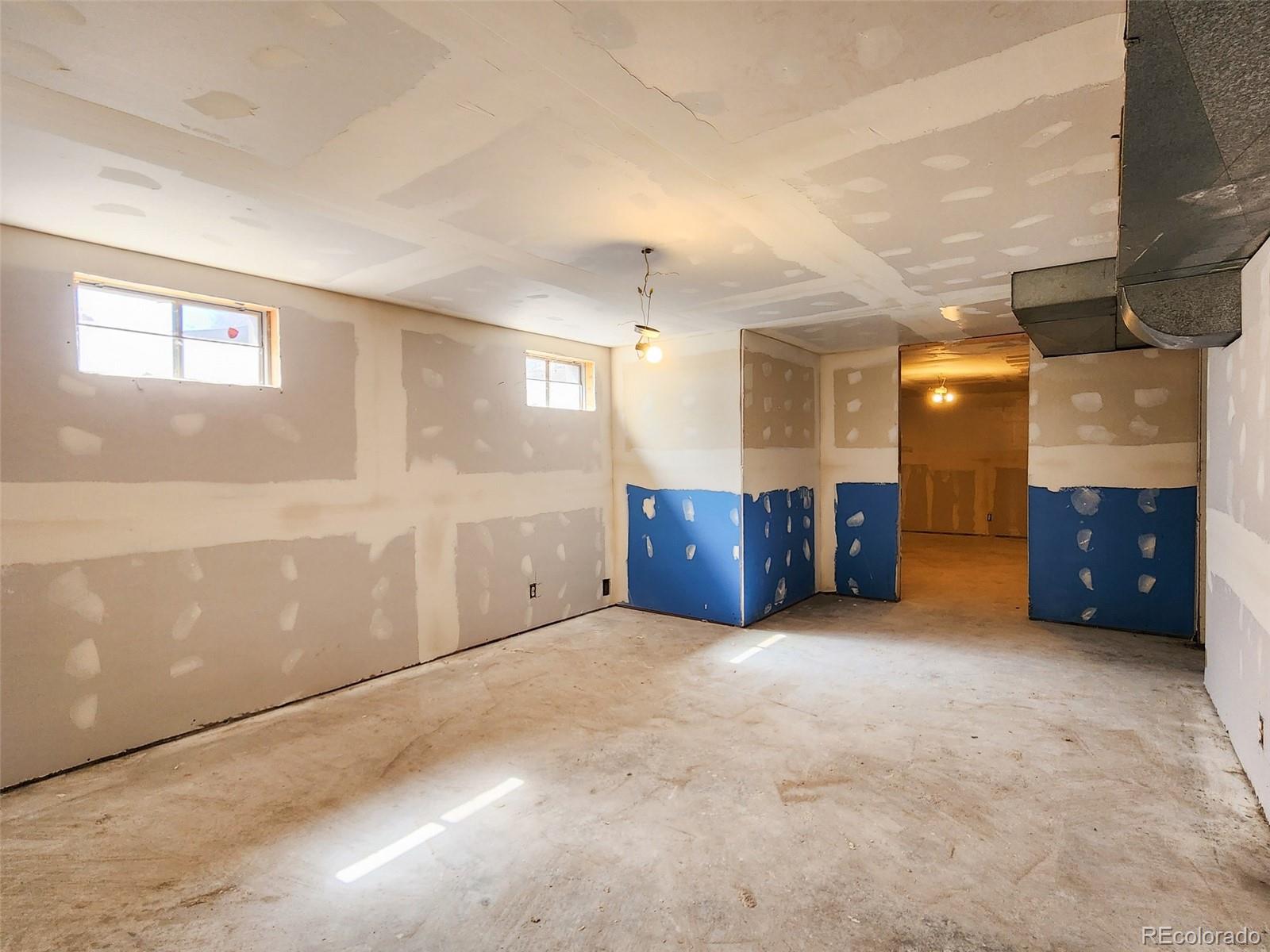 4291 W Wagon Trail Drive