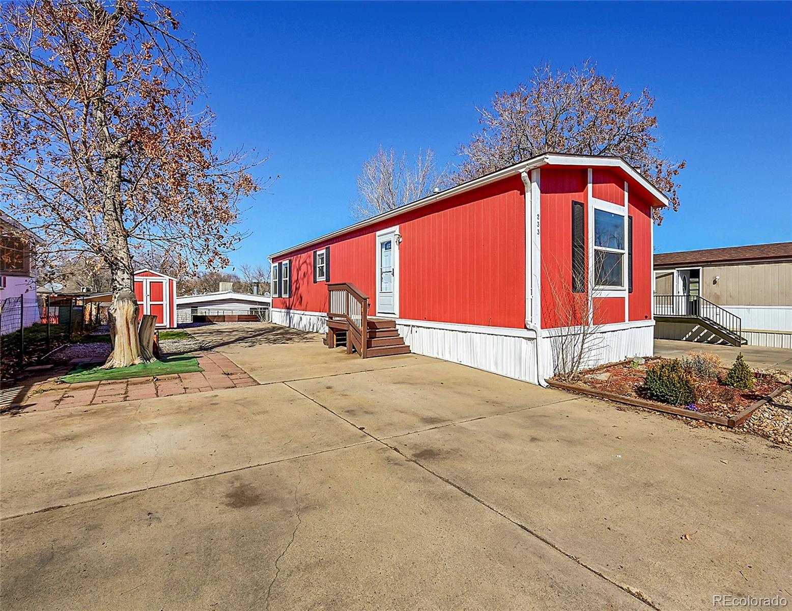 1500 W Thornton Parkway