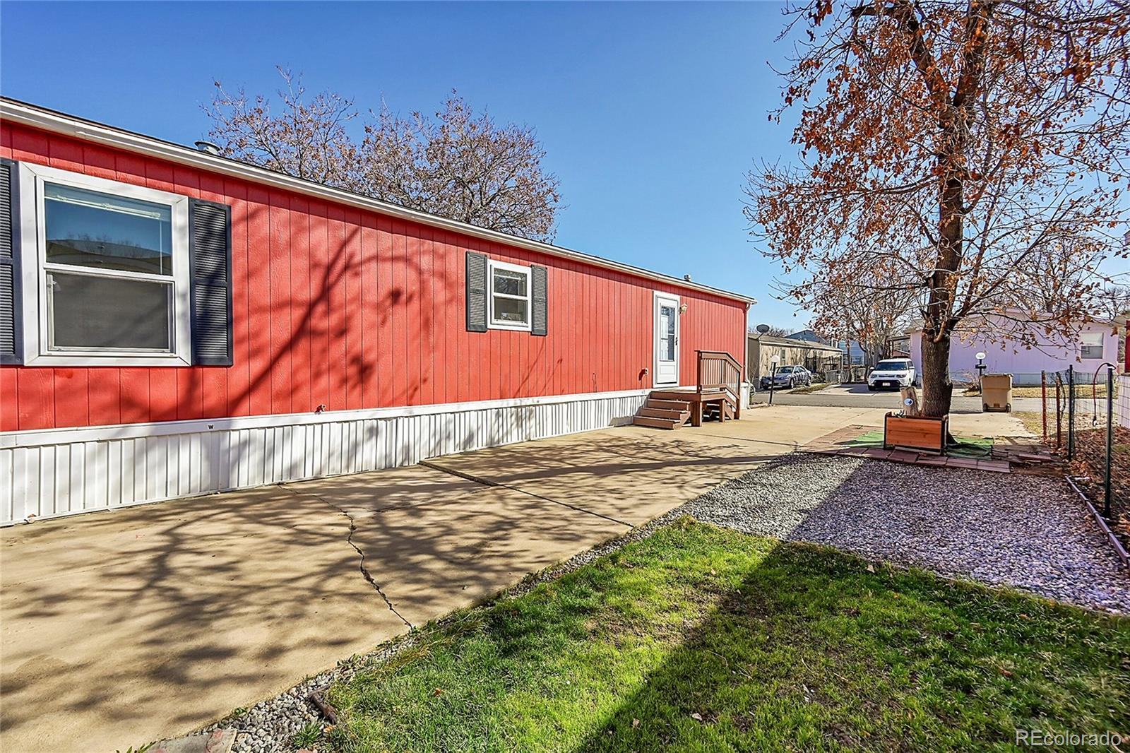 1500 W Thornton Parkway