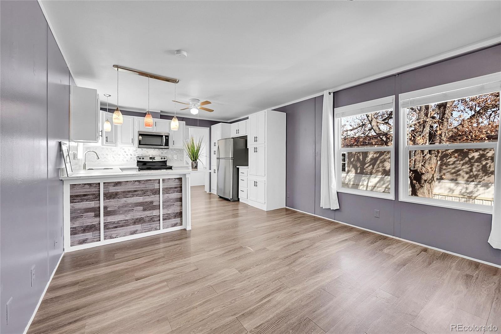 1500 W Thornton Parkway