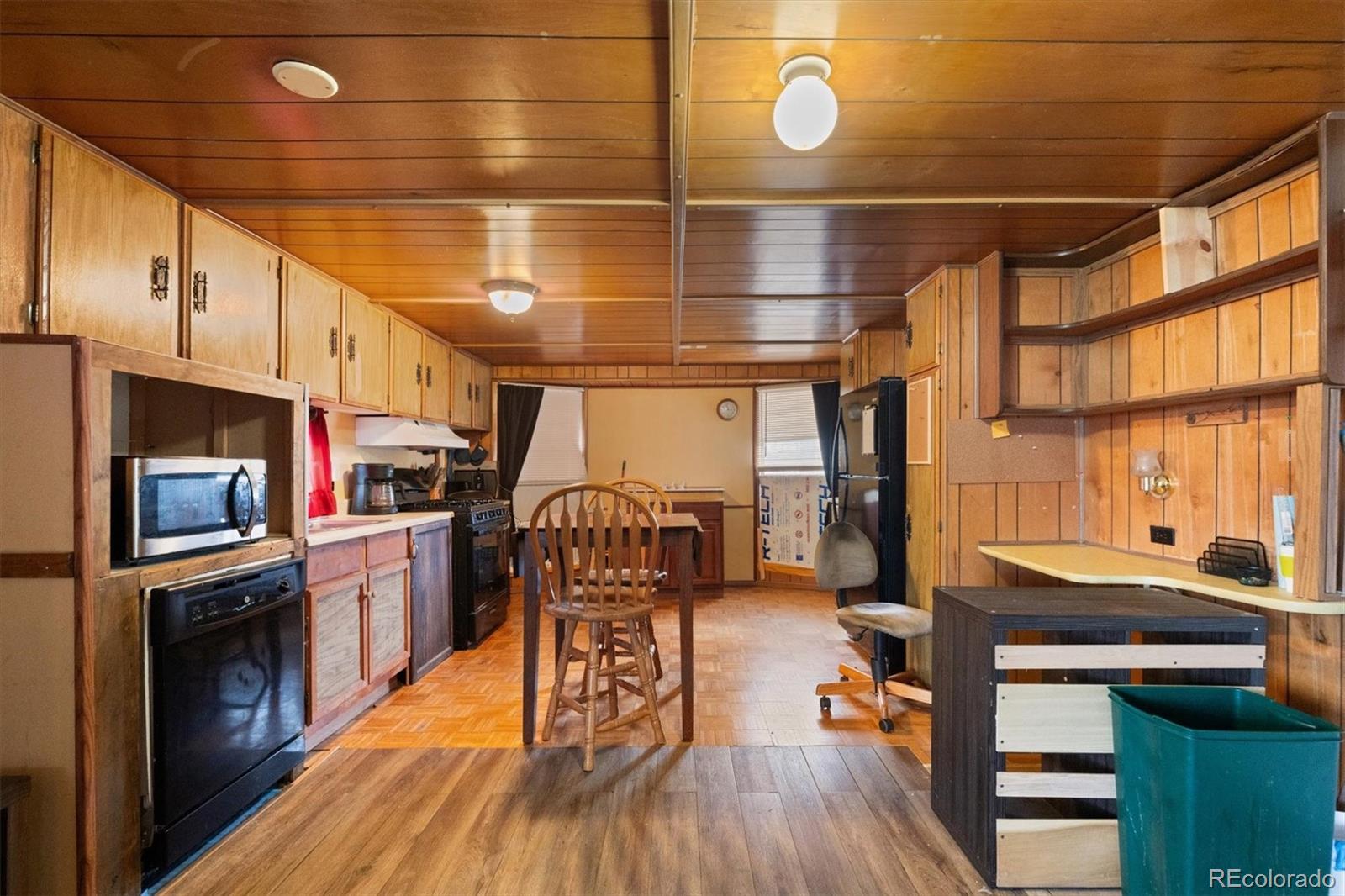2551 W 92nd Avenue