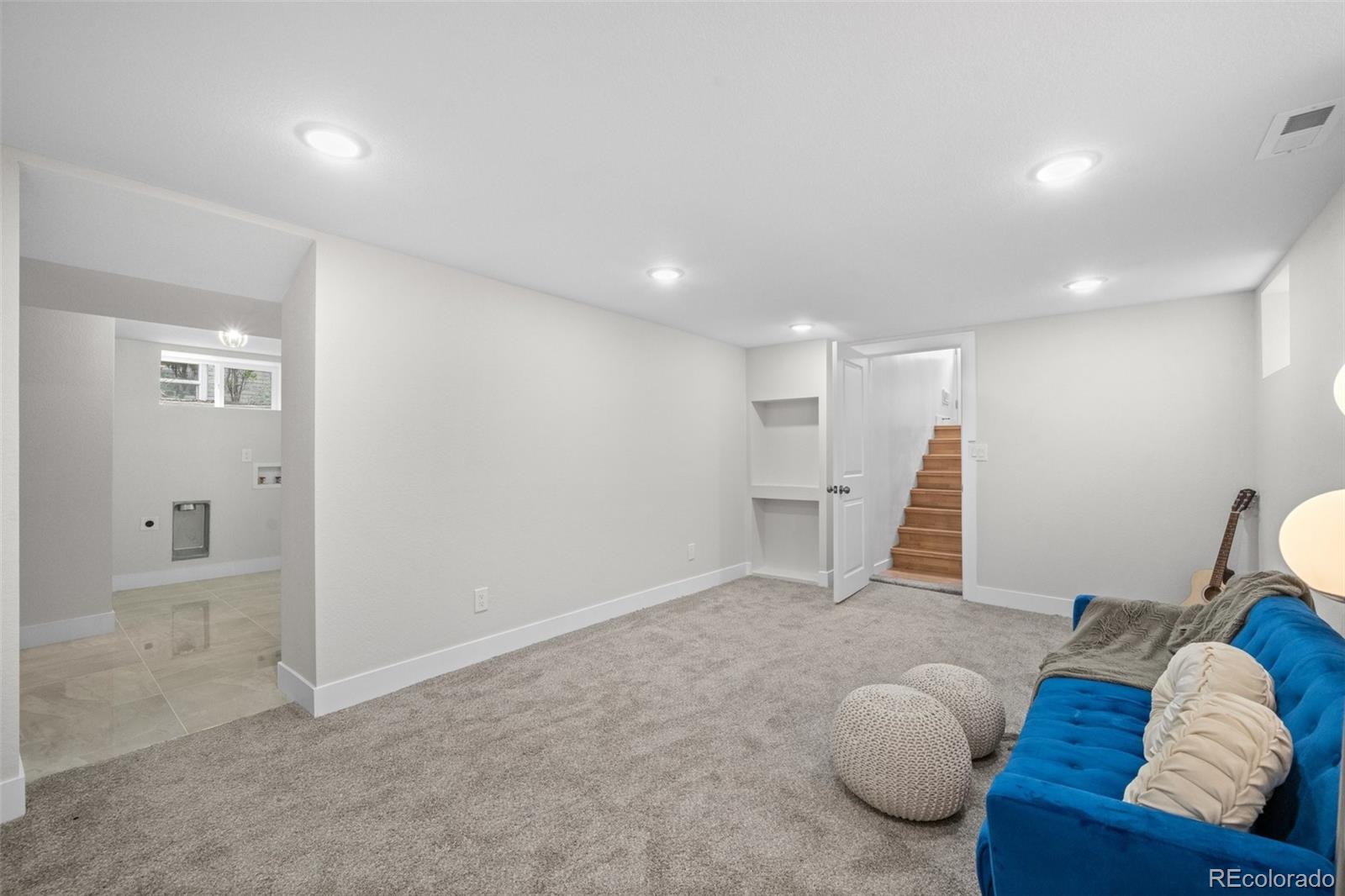 4623 W Moncrieff Place